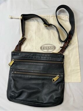 Fossil Black Leather Shoulder Bag with Gold Hardware and Dust Bag.